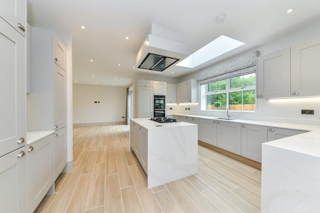 Additional image 3 of Claremont Gardens, Norfolk Road