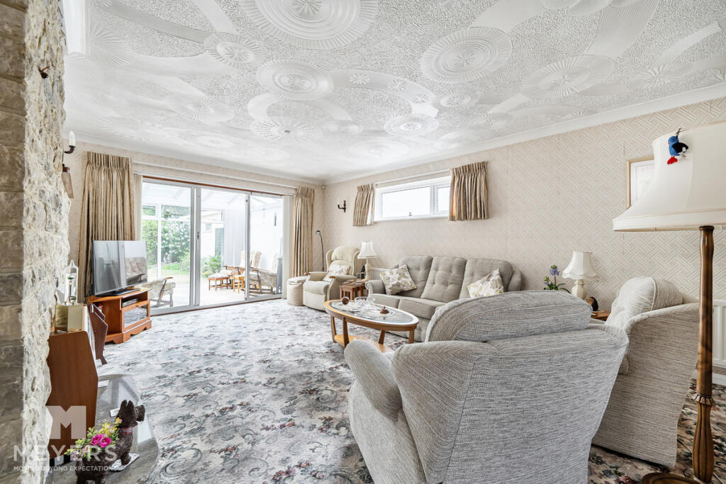 House in Ferndown, Tricketts Cross - View 5