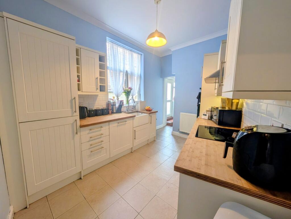 House in Stoke-on-Trent - View 3