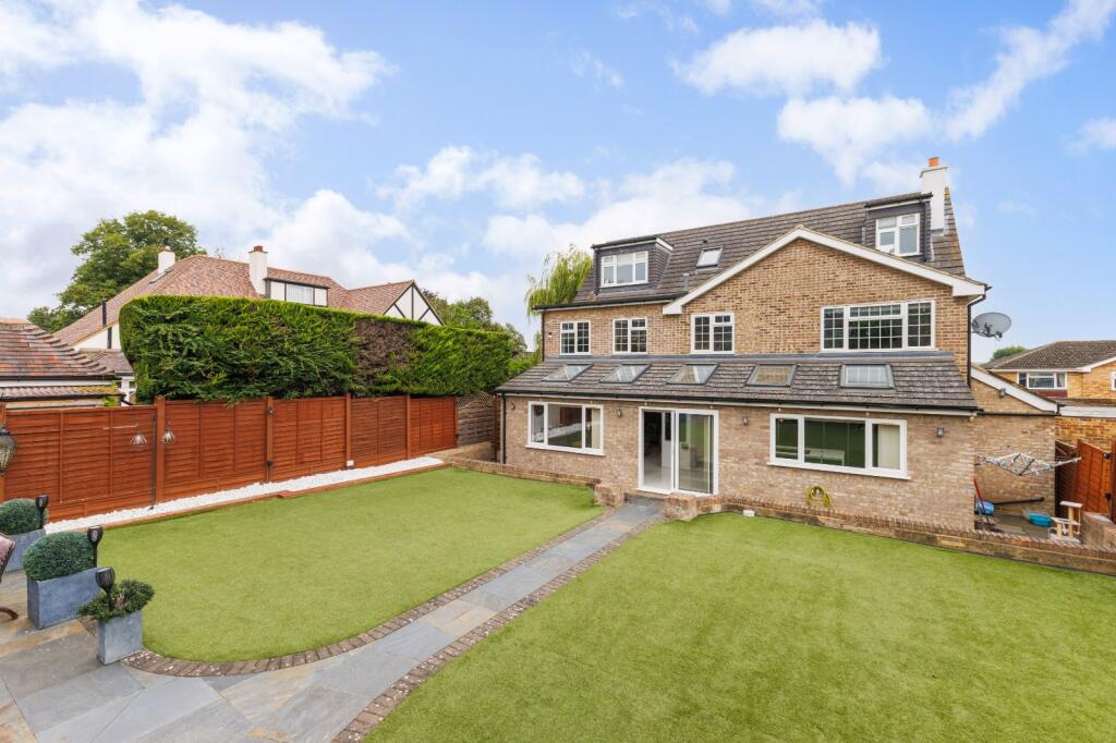 Main image of property: Baas Hill Close, Broxbourne, Hertfordshire