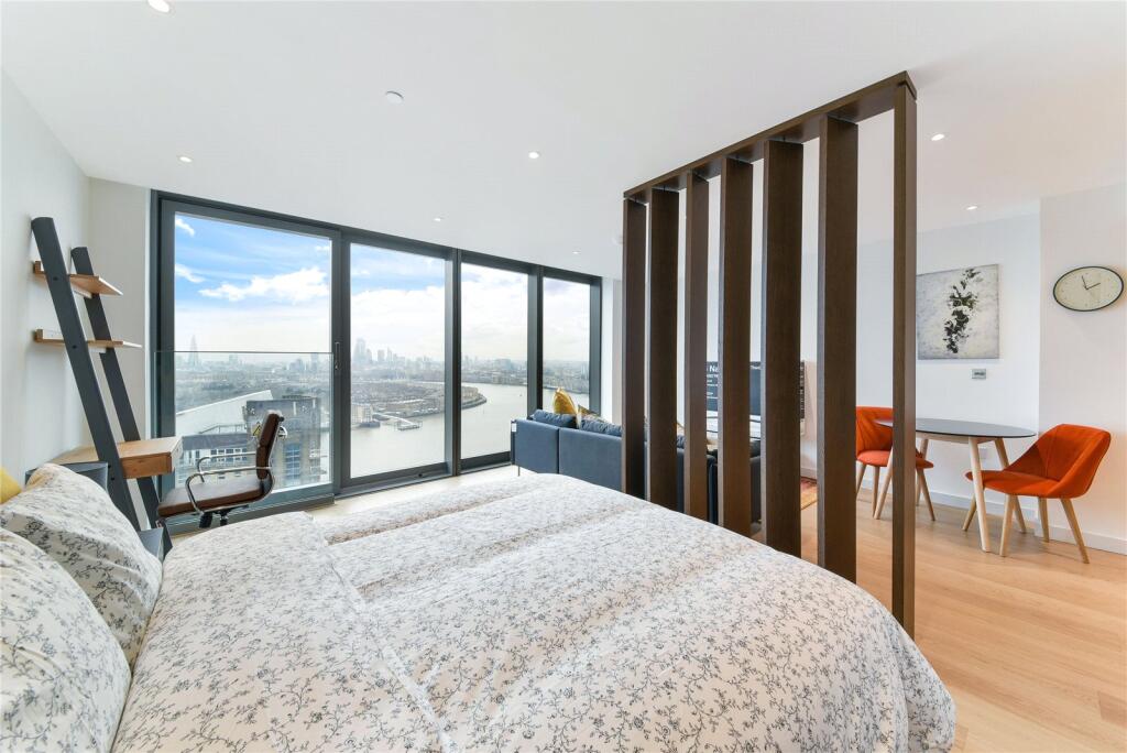 Main image of property: Landmark Pinnacle, 10 Marsh Wall, Canary Wharf, London, E14