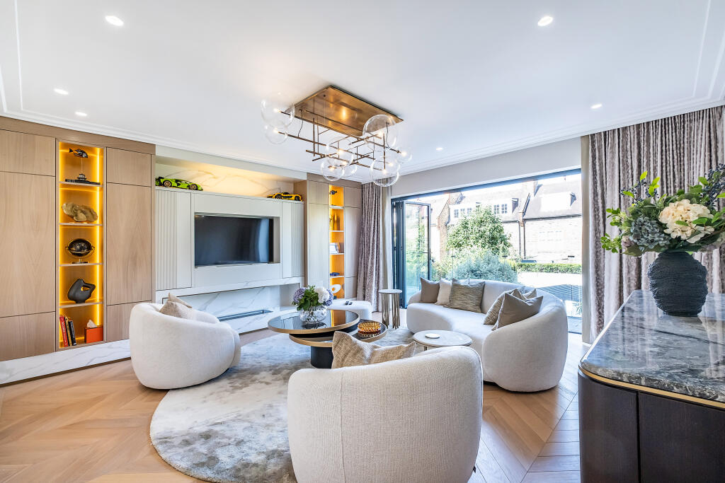 Main image of property: Park Walk, London, SW10