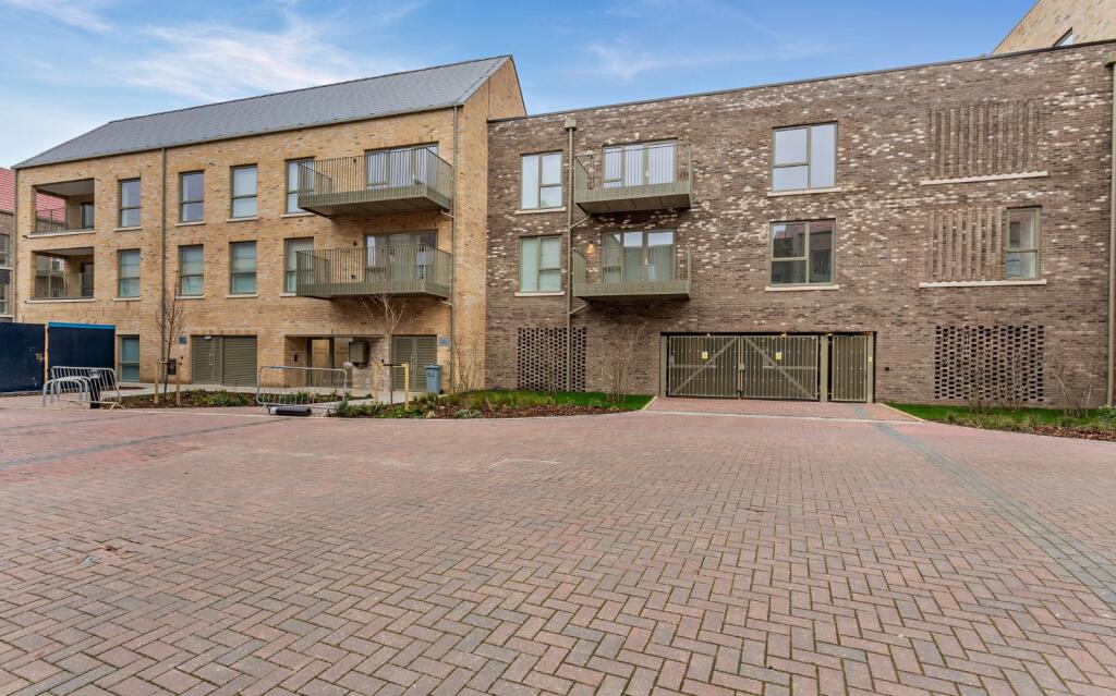 Main image of property: De Bruyne Street, Cambridge, Cambridgeshire, CB5
