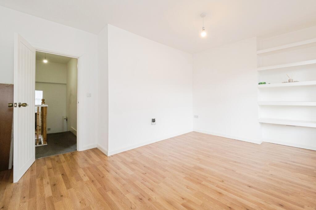 Apartment in London, Forest Gate - View 3