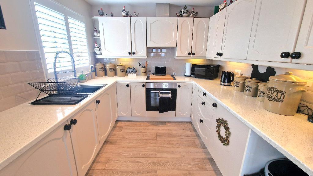 Downsview Road, Bembridge, PO35 5QT photo 2