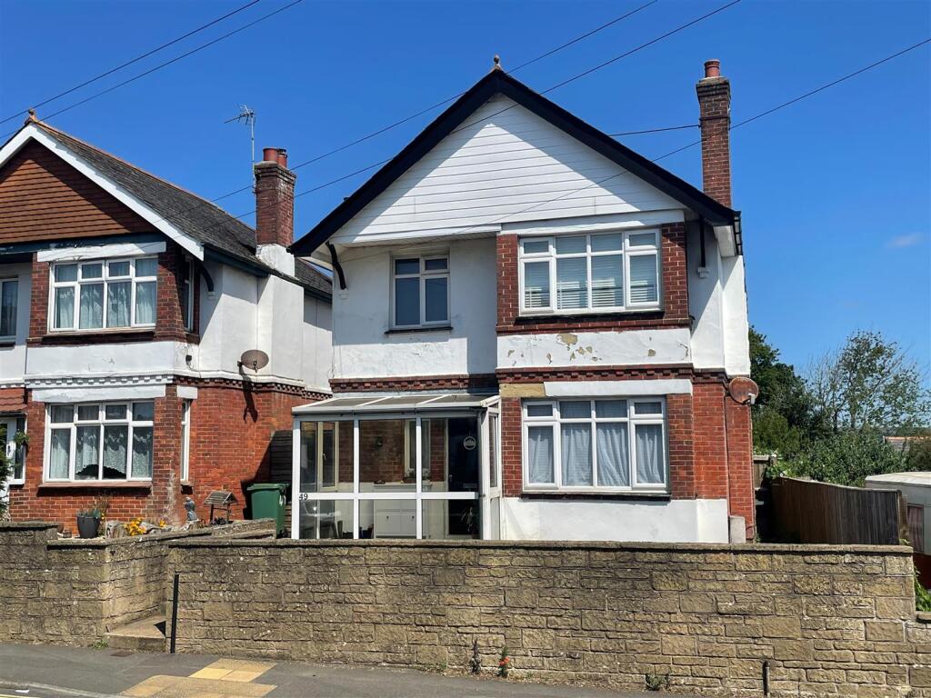 Main image of property: Newport Road, Lake