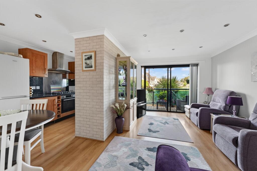 Apartment in Bournemouth - View 3