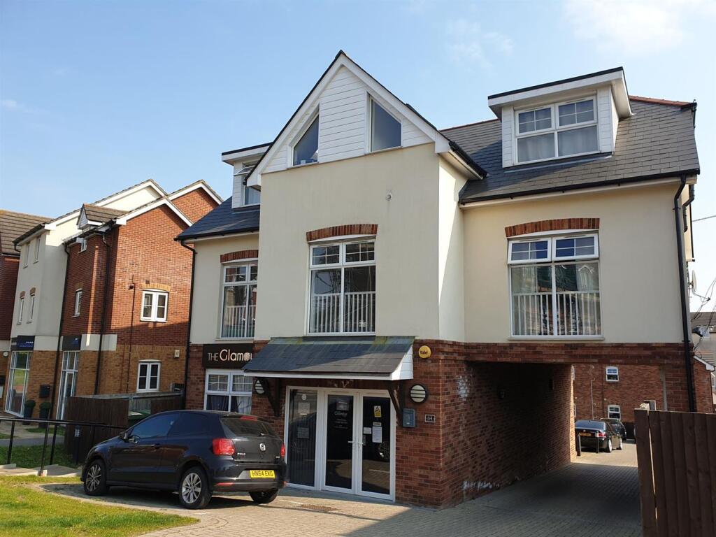 Main image of property: Botley Road, Park Gate, Southampton