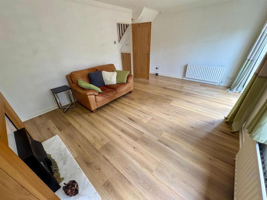 House in Bradford, Hill Top, Upper Pikeley - View 6
