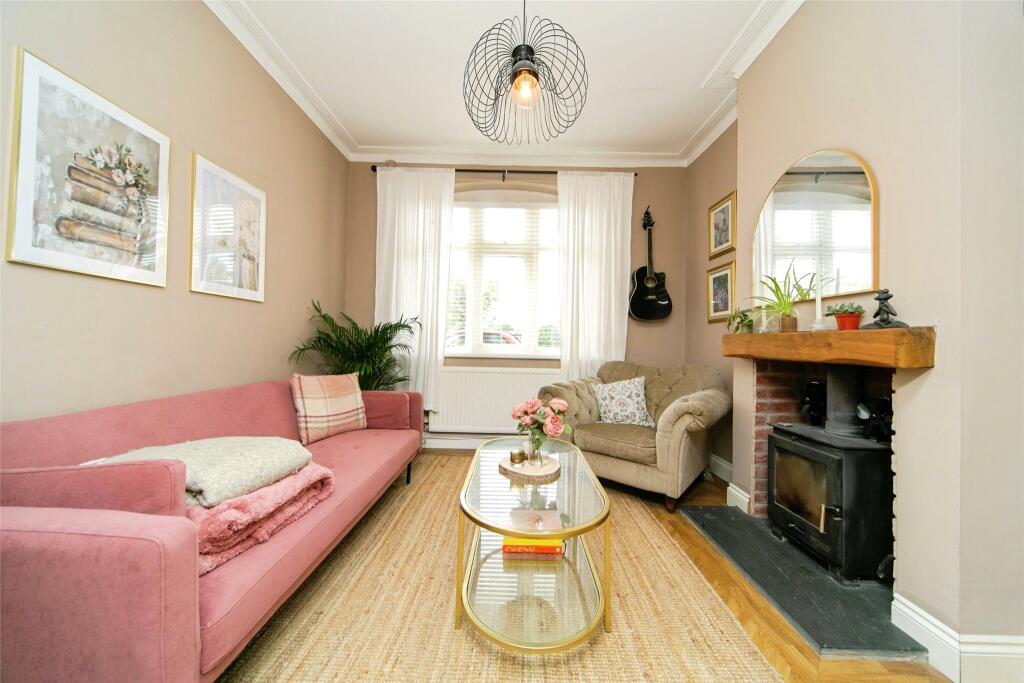 South View, Wirral, Merseyside, CH62 photo 2