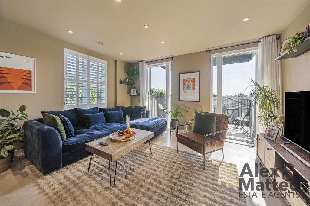 Main image of property: Holly Tree Apartments, Bermondsey SE16