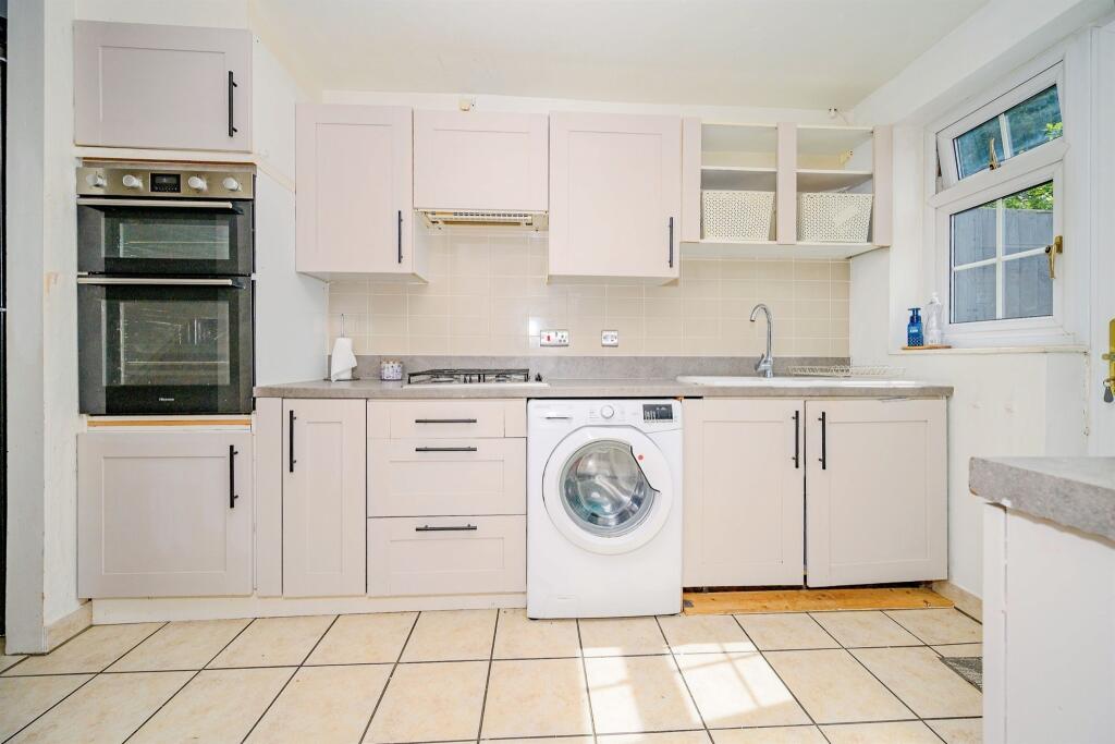 Additional image 2 of Hunters Ride, Bricket Wood, St. Albans