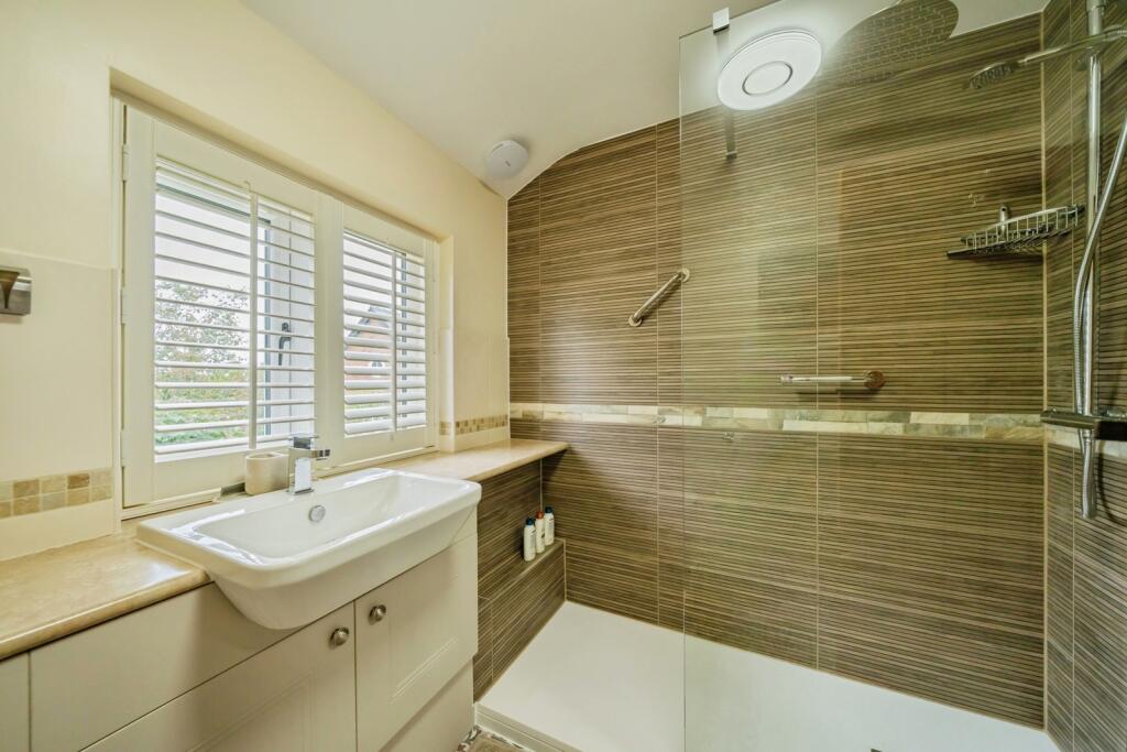 House in Warrington, Croft - View 4