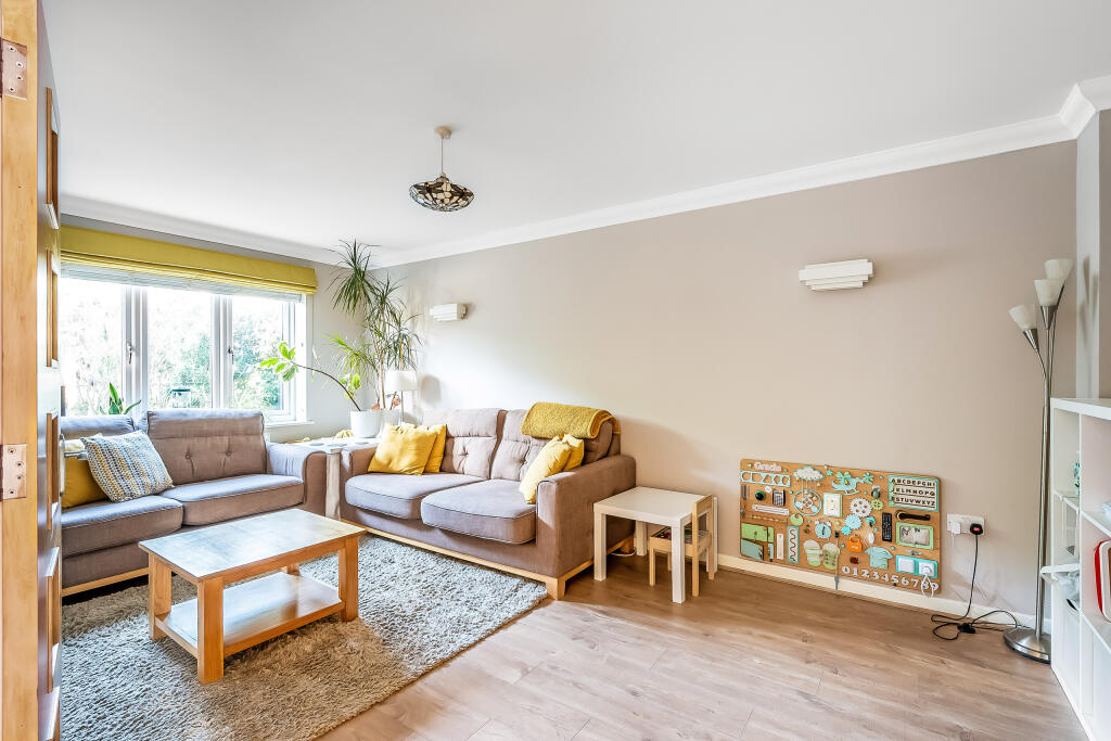 House in Tonbridge - View 2