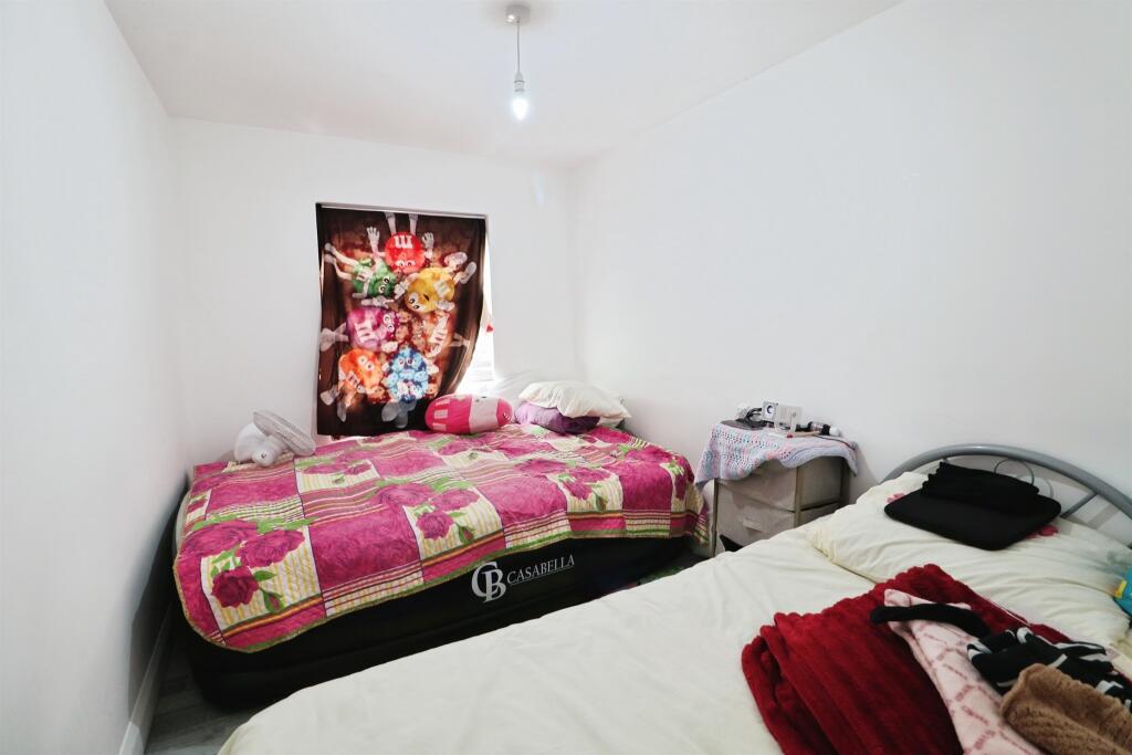 House in Cardiff, Caerau - View 5