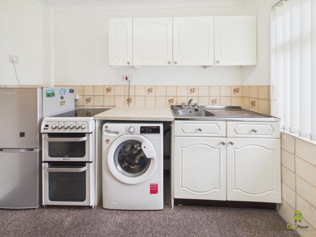 Apartment in Dartford, Kent - View 4