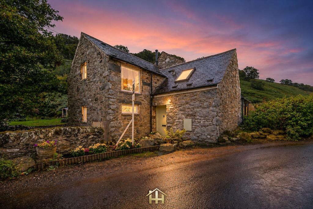 House in Dundee - View 2