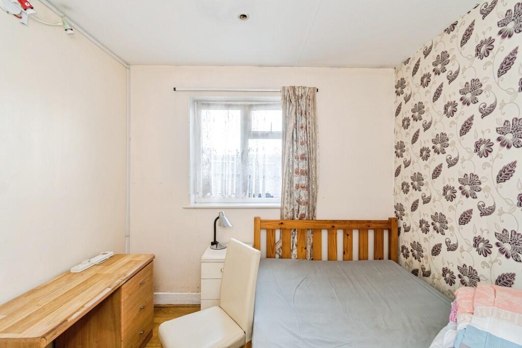 House in Southampton - View 4