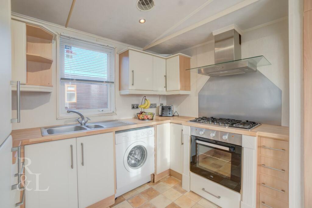 Swainswood Luxury Lodges, Park Road, Overseal, Swadlincote photo 3