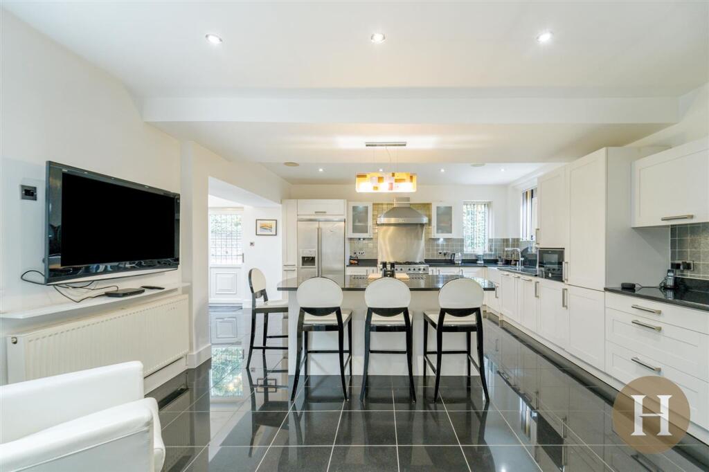 House in Birmingham, The Calthorpe Estate, Harborne - More