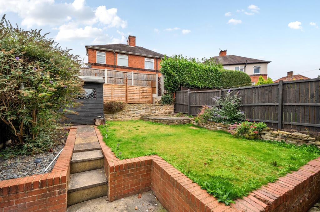 House in Wakefield, Snow Hill, Alverthorpe - View 4