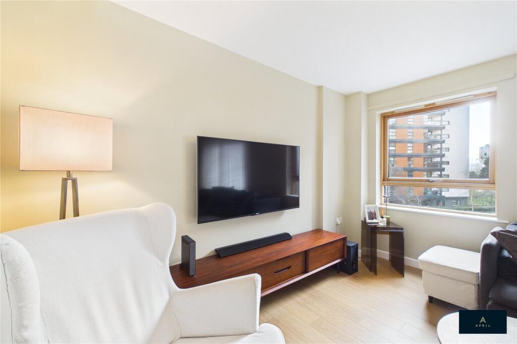 Apartment in London - More