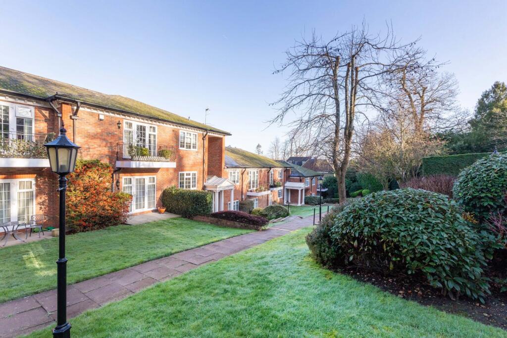 Main image of property: Oak End Way, Gerrards Cross, SL9