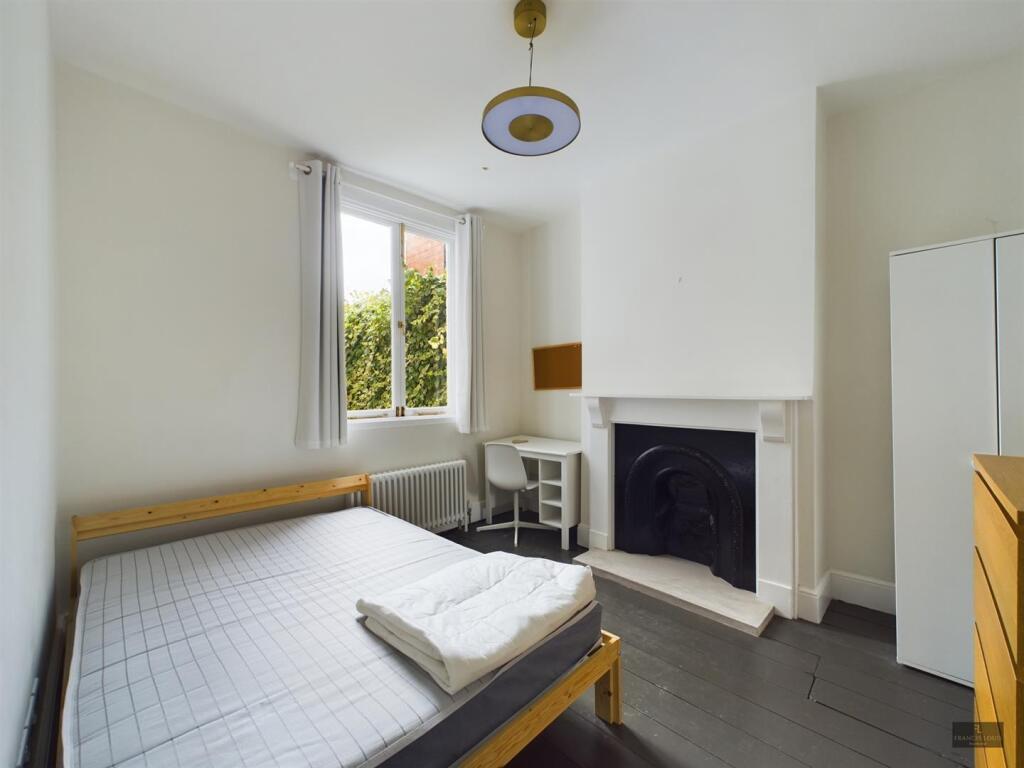 House in Exeter - View 4