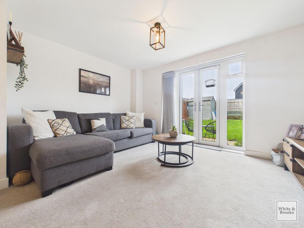 House in Chichester, Oving - More
