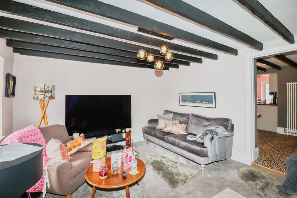 House in Ipswich - View 3