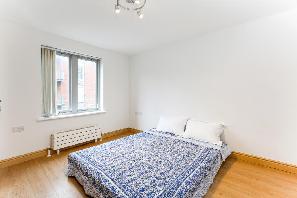 Apartment in London - View 5