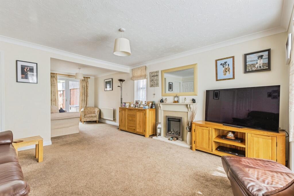 House in Torquay, Torbay - View 3