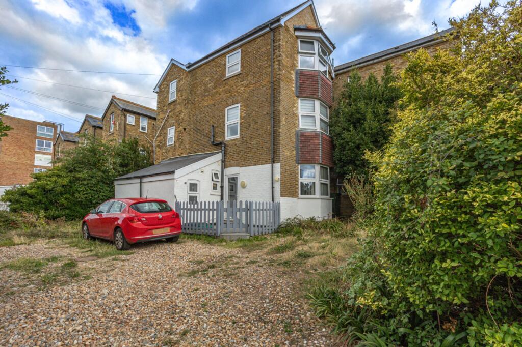 Apartment in Thanet, Birchington - View 2