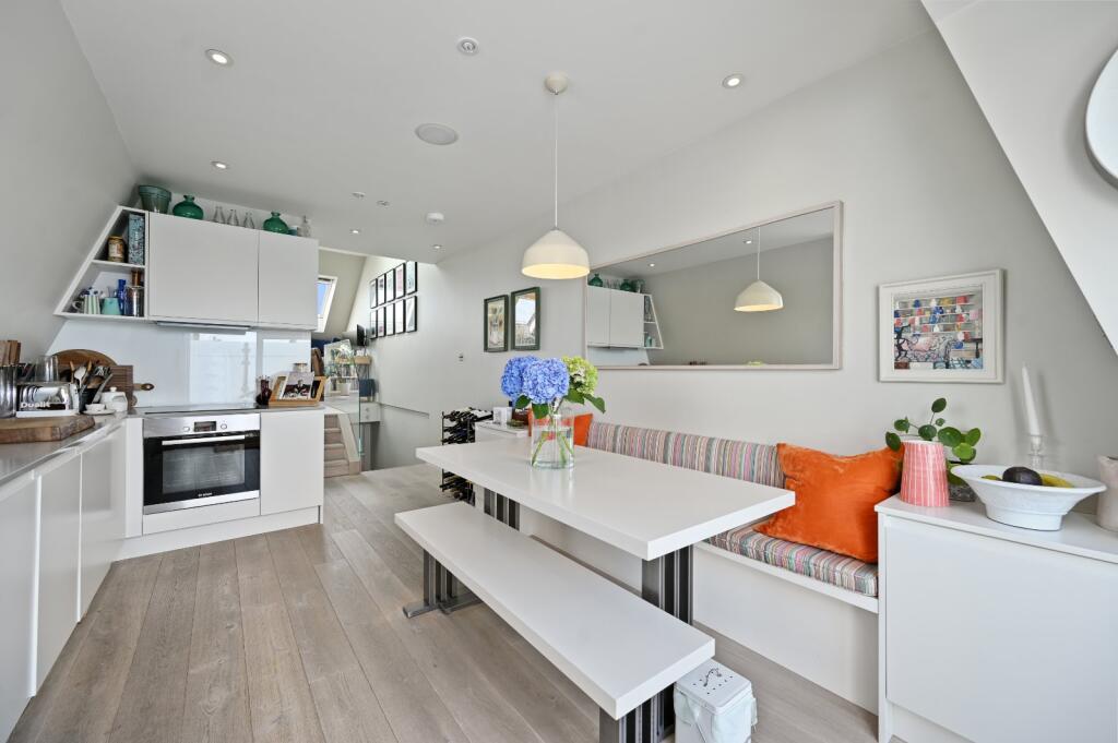 Apartment in London, Shepherd's Bush - More