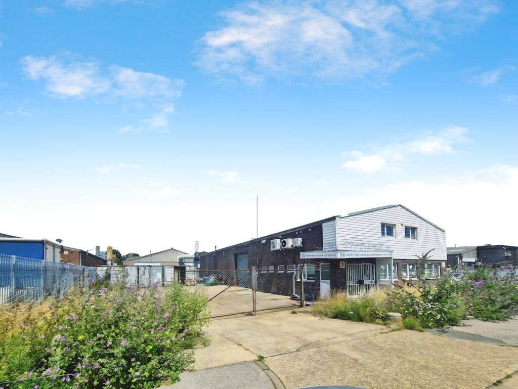 Main image of property: 54 Vanguard Way, Shoeburyness, Southend-on-Sea, SS3 9QY