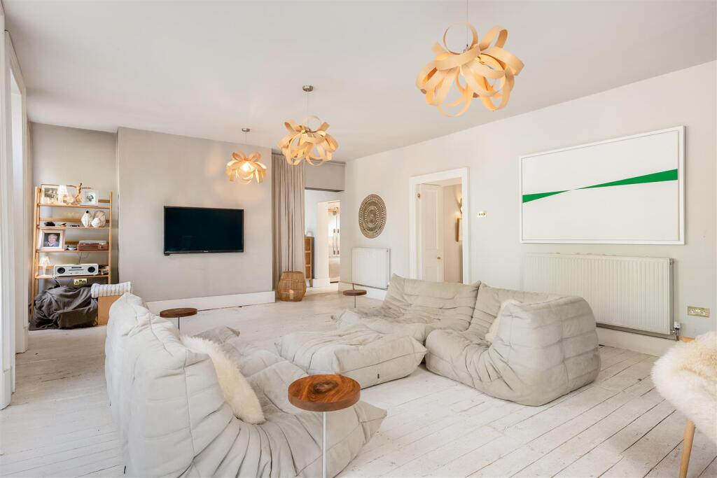 Main image of property: Park Street, Woodstock