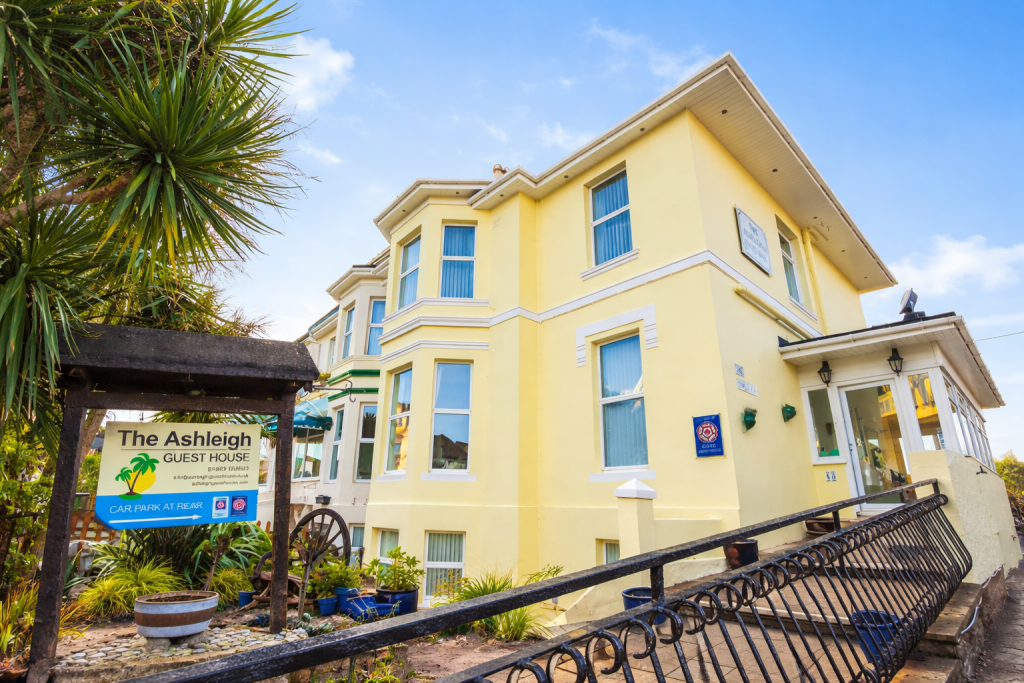 Main image of property: Queens Road, Paignton, TQ4 6AT