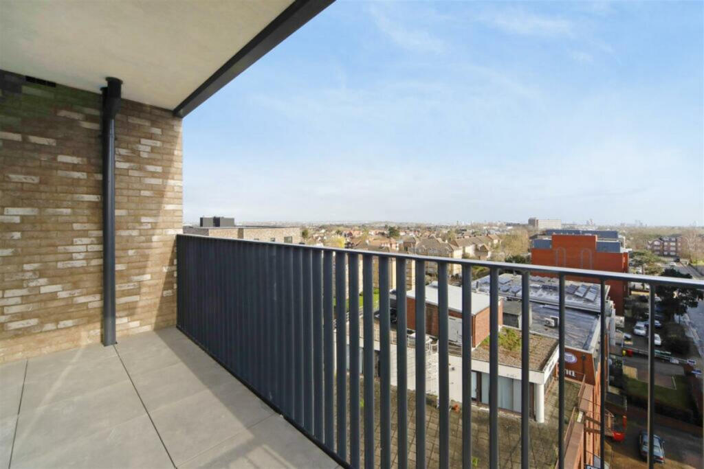 Apartment in London - View 5