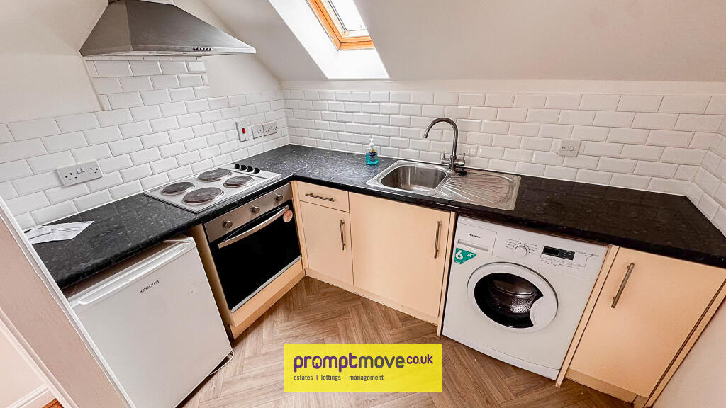 Apartment in Luton - More