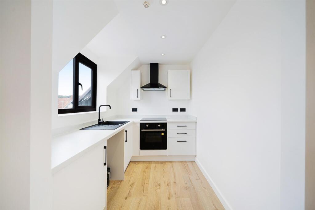 Westonia, Greenwood Road, Worle - NO ONWARD CHAIN photo 4