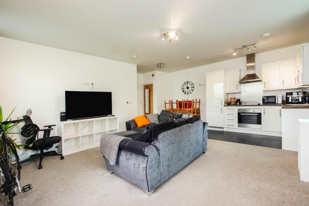 Apartment in York, Clifton Moor, Clifton Without - View 3