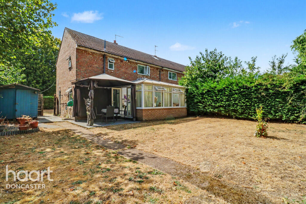 Hampden Crescent, Lindholme, Doncaster photo 4
