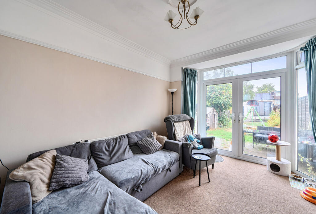 House in London, Benhilton - View 4