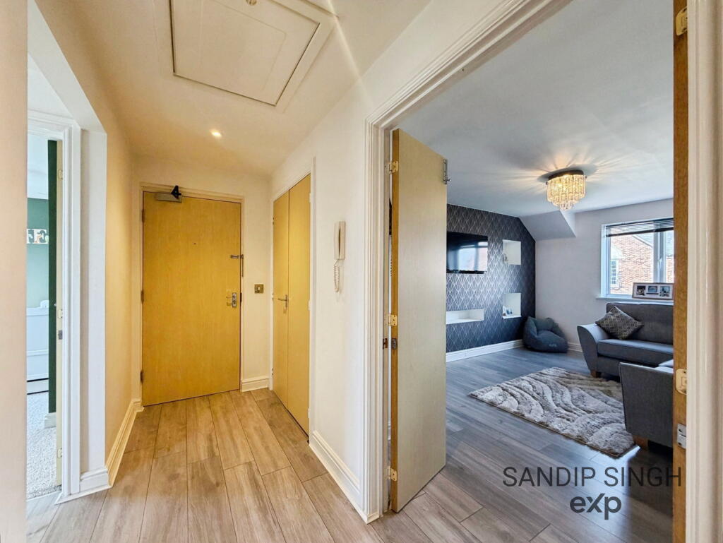Apartment in Preston, Lea - More