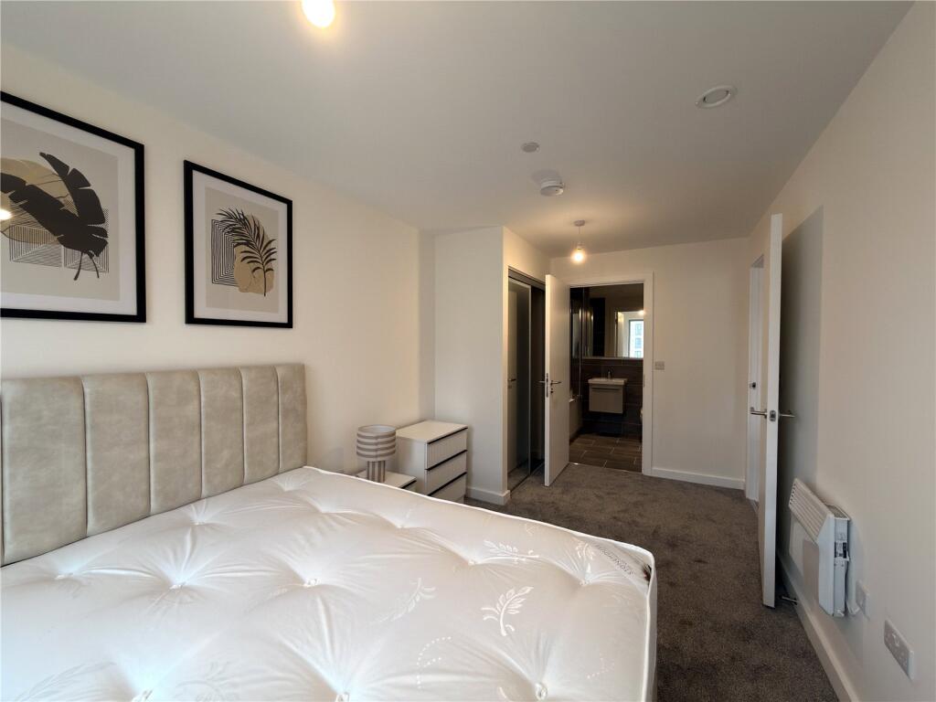 Apartment in Birmingham, Rea Valley, Digbeth - More
