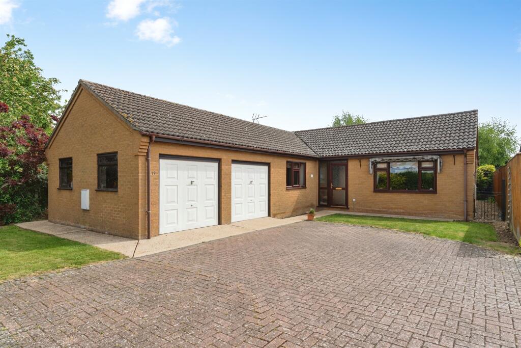 Main image of property: Hillside Road, March