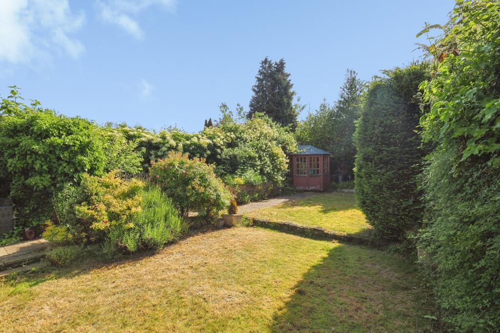 House in Nottingham, Bramcote - View 2