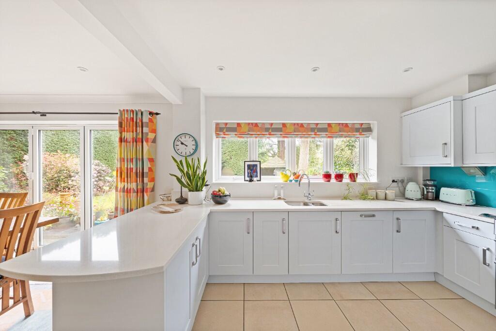 Additional image 3 of Douglas Road, Harpenden, Hertfordshire, AL5