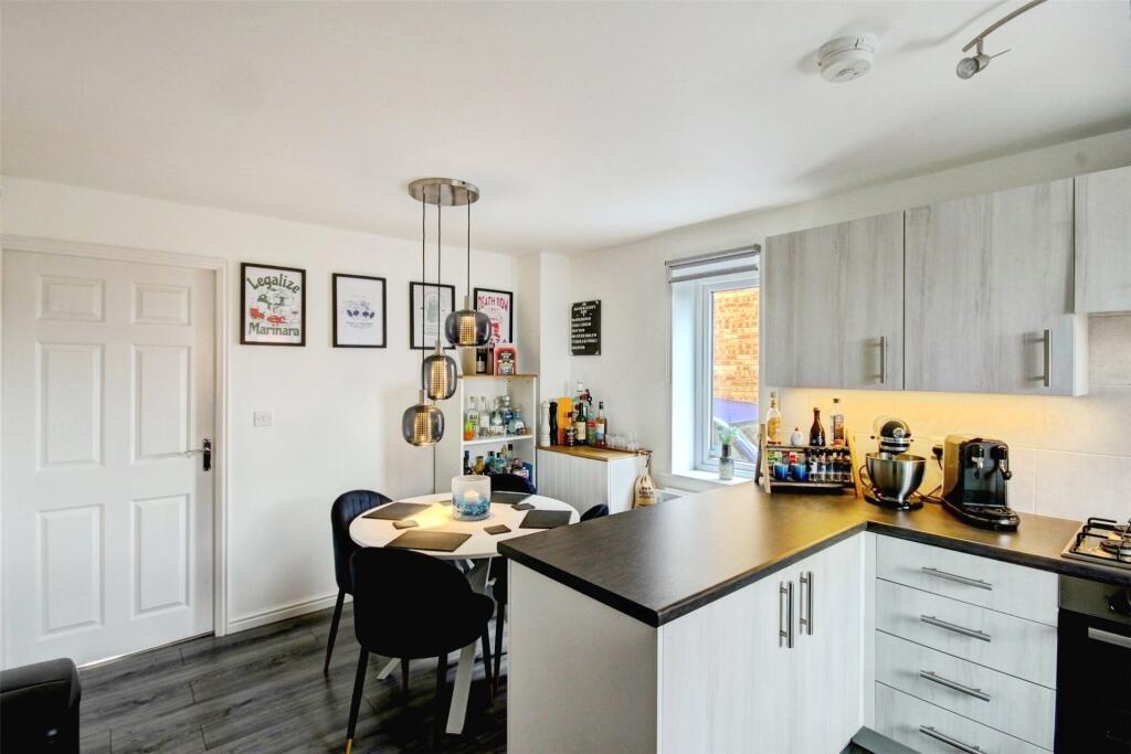 Hewers Close, Greencroft, Stanley, DH9 photo 3