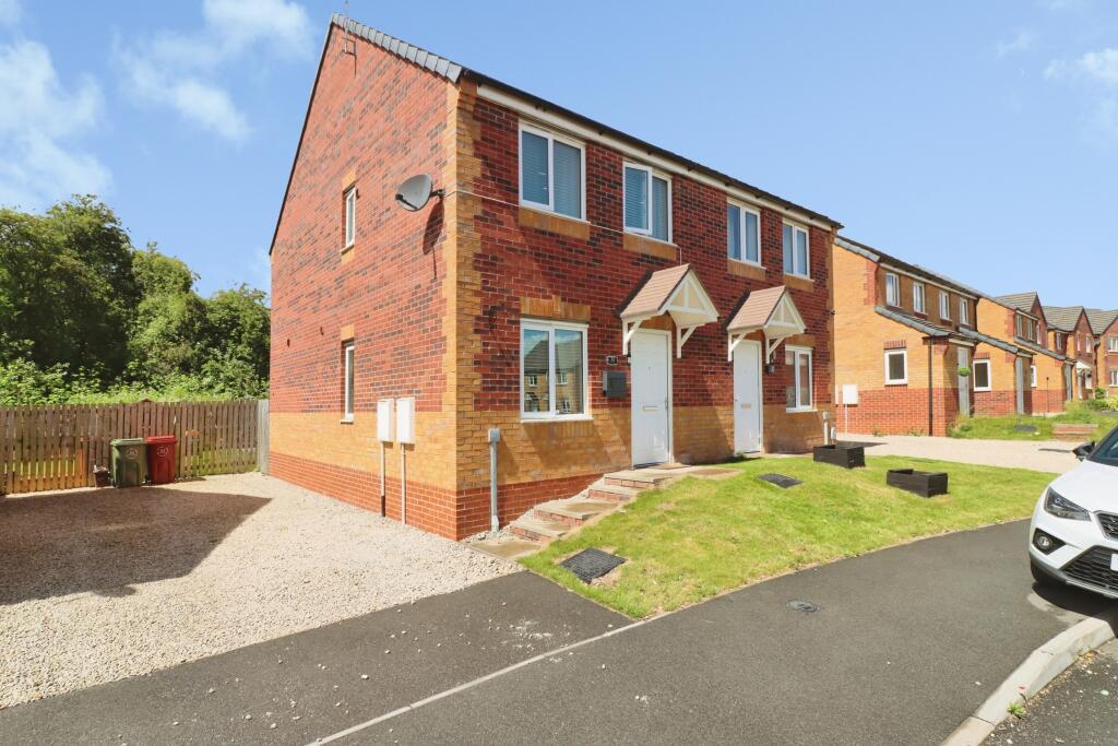 3-bed semi-detached on Fox Street, Worksop, S80, £175,000